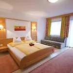 Apart-pension Wasserfall Neustift im Stubaital